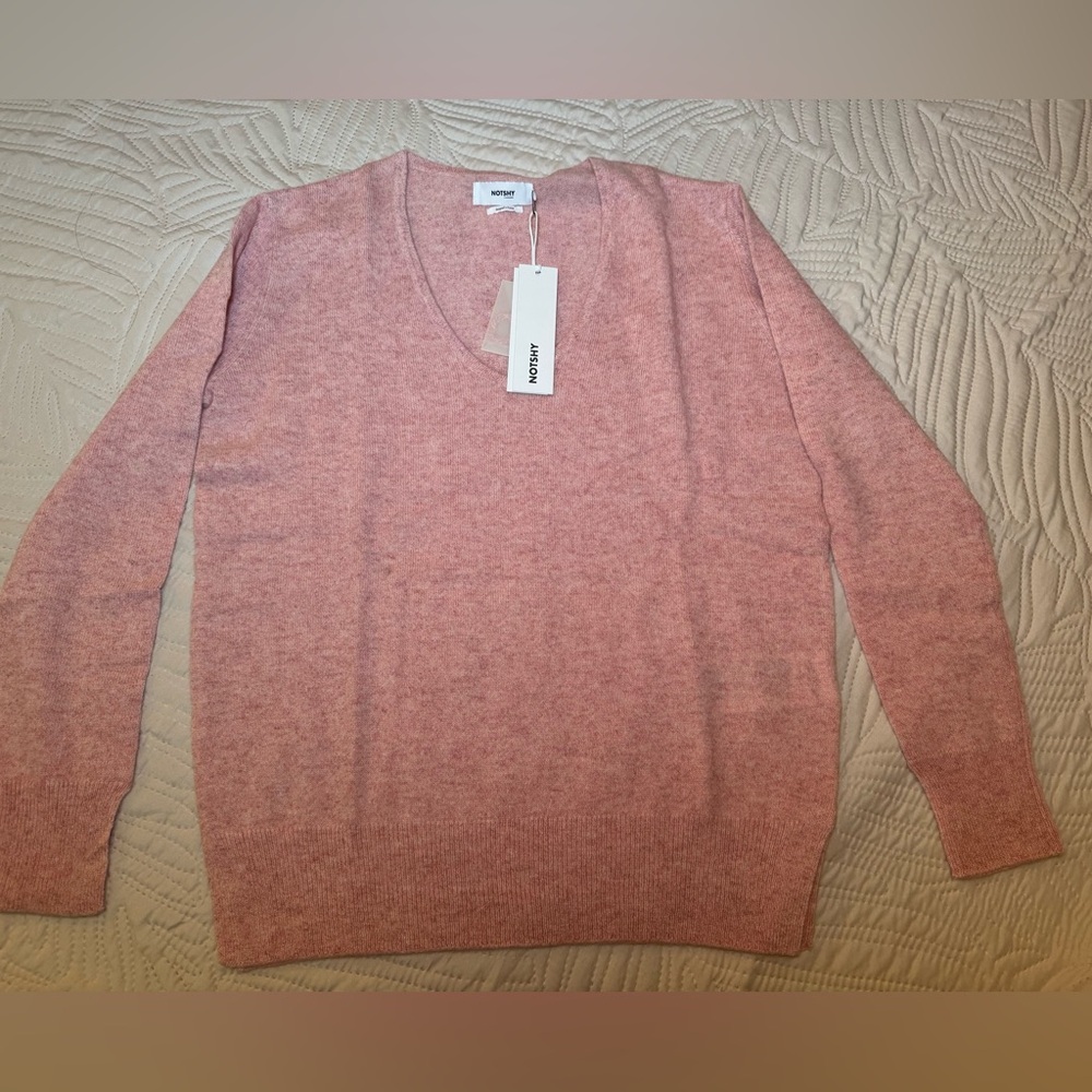 NOTSHY Cashmere Long Sleeve V- neck
